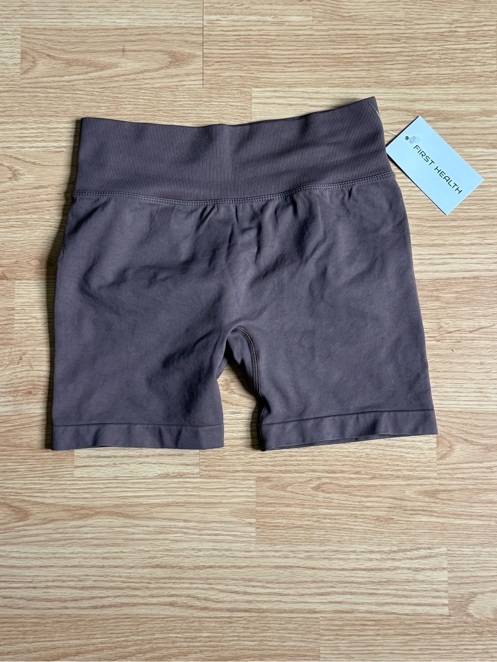 First Health Enhance Contour Shorts in Cocoa size small, 3.5-4” inseam